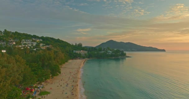 Panorama Aérien Beau Ciel Coucher Soleil Surin Plage Phuket Incroyable — Video