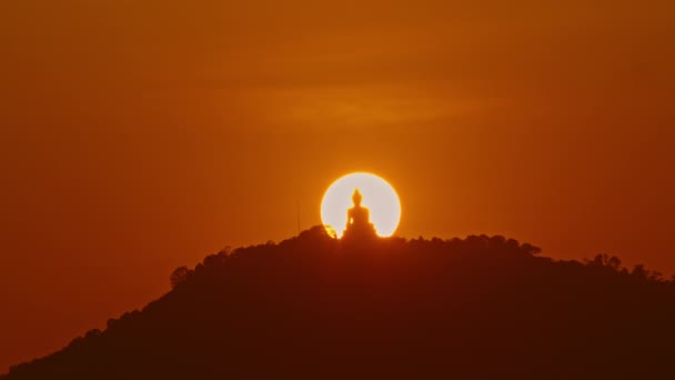 Jak Slunce Krouží Nad Phuketem Velký Buddha Hoře — Stock video
