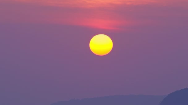 Beautiful Yellow Sun Purple Sky Sunrise — Stock Video