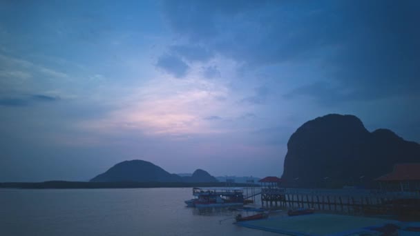 Günbatımında Güzel Bir Gökyüzü Hayal Edin Panyee Adası Nda Yüzen — Stok video
