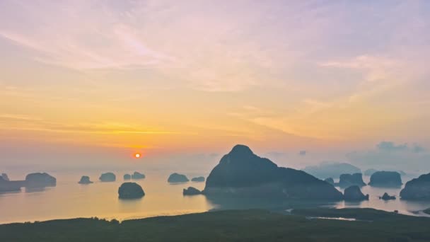 Zaman Aşımı Gün Batımında Güzel Sarı Gökyüzü Tayland Phang Nga — Stok video