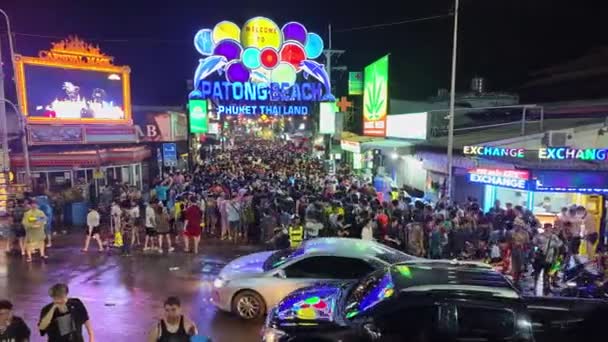 Πουκέτ Ταϊλάνδη Απρίλιος 2024 Φεστιβάλ Songkran Ταϊλάνδης Συνήθως Διαρκεί Τρεις — Αρχείο Βίντεο