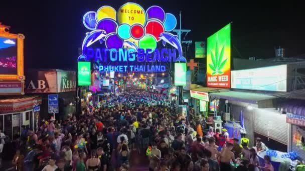Phuket Tajlandia Kwiecień 2024 Każdego Kwietnia Ludzie Wychodzą Ulice Całym — Wideo stockowe