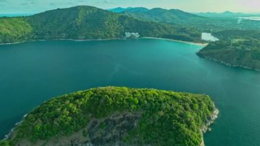 Yel değirmenlerinin, Yanui sahillerinin ve Man Adası 'nın havadan görünüşü
