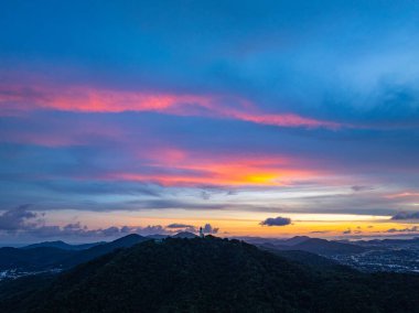 Phuket etrafında güzel alacakaranlıklar Büyük Buda, Tayland