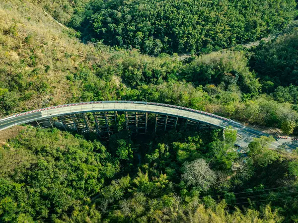 Huai Tong köprüsünün üstündeki hava manzarası.