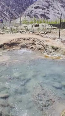 Ladakhs 'ta Chumathang Kaplıcaları. Saklı Şifa Cenneti