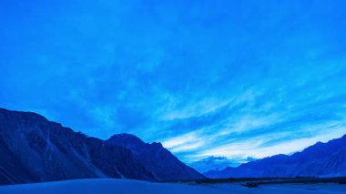 Nubra Vadisi manzarasının zaman aşımı