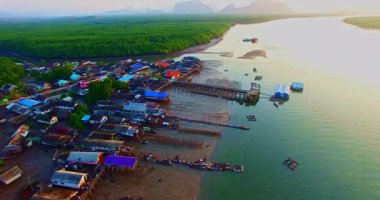 Geleneksel Tayland Sahil şeridinde Sessiz Sabahın Hava Görüntüsü