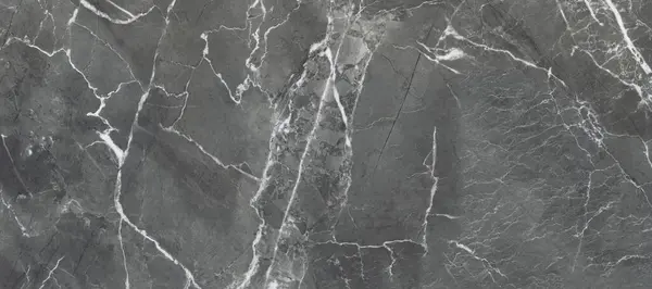 Ürün tasarımı için beyaz ve mavi desenli doğal koyu siyah mermer (Altın Rusya) doku arka planı.