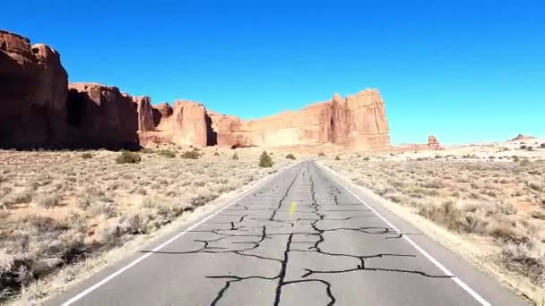 Journey Rugged Red Rock Cliffs Arches National Park — Stock Video