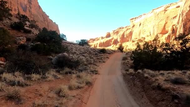 Ucieczka Pustynię Utah Odkrywanie Naturalnego Piękna Moab Przejazd Przez Malowniczy — Wideo stockowe