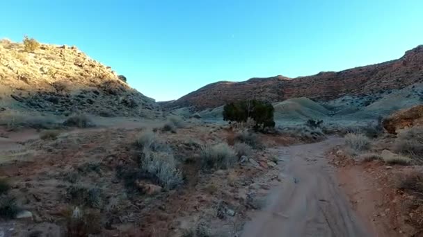 Rijden Door Prachtige Cache Valley Wash Moab Utah — Stockvideo