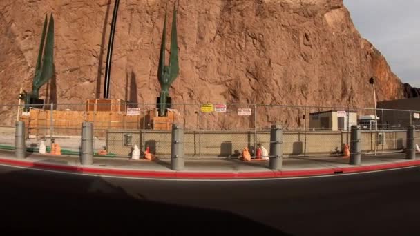 Der Eingang Zum Hoover Damm — Stockvideo