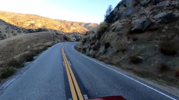 Pohled Předního Sedadla Rokli Řeky Kern Kalifornii Točitá Cesta Úzkými — Stock video