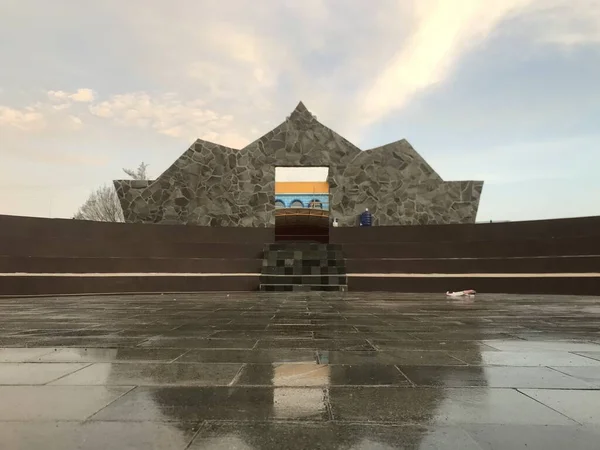 Parktaki en ünlü simgenin şehri.