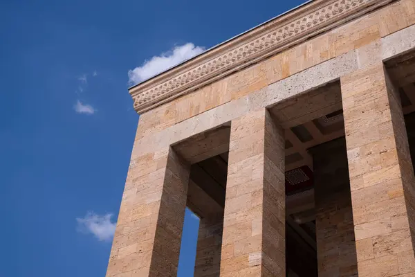 Antkabir: Parlak Gök Altında Türk Tarihi Anıtı