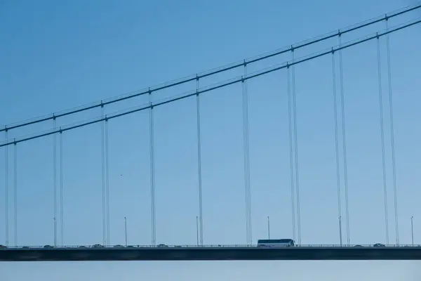 Gün boyunca Boğaziçi Köprüsü 'nde Akıntı Trafiği