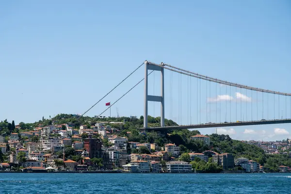İstanbul Boğazı 'ndan Fatih Sultan Mehmet Köprüsü' nün çarpıcı manzarası