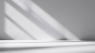 Beyaz Minimalist Arkaplanda Çapraz Işık ve Gölgeler