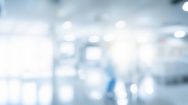 Parlak Işık ve Yumuşak Bokeh ile Bulanık Boş Tıp Laboratuvarı İçi