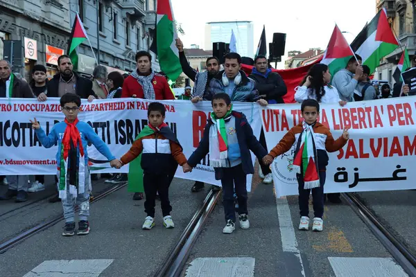 Милан Ломбардия Италия Пропалестинский Марш Центре Милана — стоковое фото