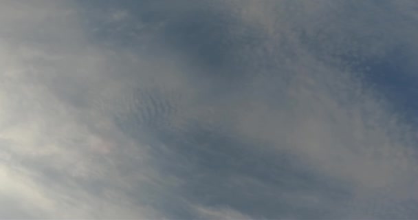 Χειμερινός Ουρανός Συννεφιασμένο Ουρανό Λευκό Σύννεφο Πυκνό Σύννεφο Χειμερινό Ουρανό — Αρχείο Βίντεο