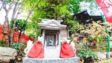 Mabashi Inari Shrine, a shrine located in Minami Asagaya, Suginami Ward, Tokyo, JapanThis shrine is said to have been founded at the end of the Kamakura period (700 years ago).https://youtu.be/i0AmbY-rG2o clipart