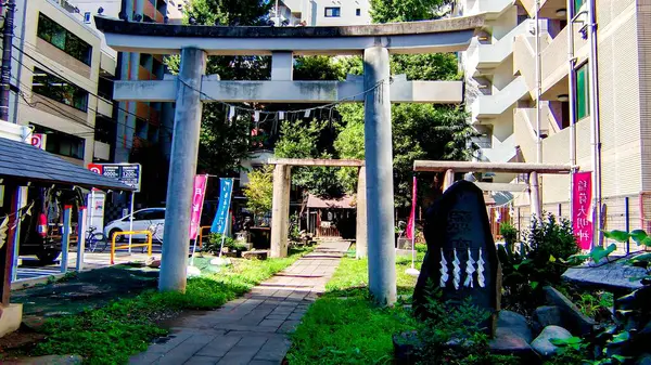 stock image Shimbashi Shiogama Shrine, the former Sendai domain's god, stands in a park in Shimbashihttps://youtu.be/B9AJuHa2568The Sendai domain was highly valued by the Edo Shogunate. The domain's mansion, which gave birth to Date Masamune, was also located 