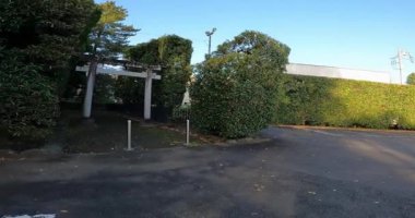 Jomon döneminden beri Suginami Ward, Tokyo, JapanIgusa Hachiman Tapınağı 'nda bir türbe olan Igusa Hachiman Tapınağı' na tapıldığı ve Heian döneminin sonunda bir türbe dönüştüğü söylenir (794-1185).).