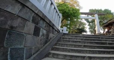 Gojo Tenjin Tapınağı Ueno Park, Taito-ku, Tokyo, Japonya 'da bir tapınak. 1900 yıl önce kuruldu.