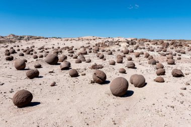 Ay Vadisi, Ischigualasto Parkı, Arjantin 'de sihirli taş ve kaya şekilli inanılmaz manzaralar. 
