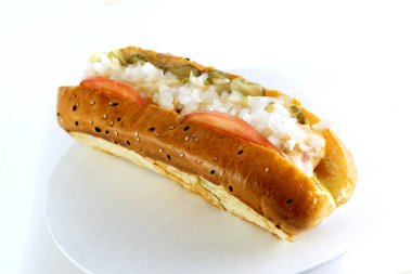 Sosisli sandviç kataloğu, patates ekmeği, et ve vejetaryen çeşitleri, marul, domates, pastırma, salatalık, çedar peyniri, karamelize soğan, Amerikan tarzı.. 