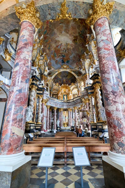 Almanya Bavyera Romantik Yolu. Wurzburg 'da. Hofkirche İkamet Kilisesi - Tarih: 23 - 04 - 2023