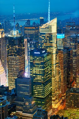 - New York. Birleşik Devletler. Manhattan 'ın alacakaranlıktaki hava manzarası - Tarih: 28 - 04 - 2022