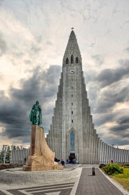 Hallgrmskirkja Kilisesi. Reykjvik İzlanda - Tarih: 18 - 07 - 2023