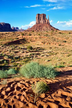Anıt Vadisi. Navajo halkı. Doğu Mitten Butte - Tarih: 20 - 08 - 2023