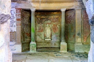 Caserta Campania İtalya. Kraliyet Sarayı. Venüs Hamamındaki Kriptoportikus - Tarih: 07 - 09 - 2023