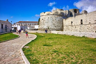 Apulia Puglia Gargano İtalya. Monte Sant 'Angelo' da. Castello Normanno Svevo Aragonese - Tarih: 23 - 08 - 2023