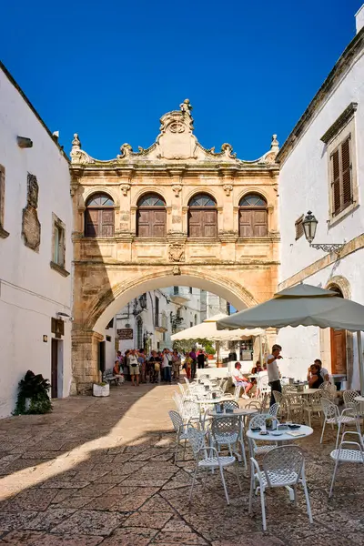 Puglia Puglia Itália Ostuni Cidade Branca Arco Scoppa Arco Data Imagens Royalty-Free