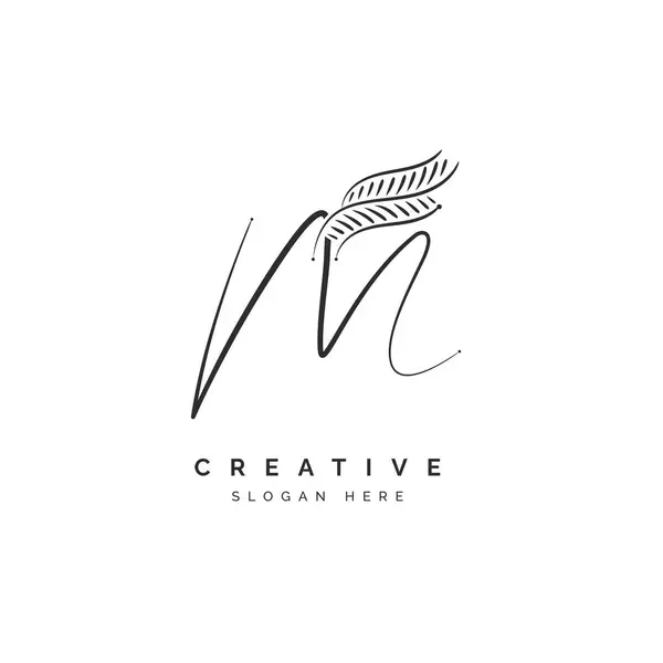 Güzellik, moda ve kozmetik için M yaprağı logosu.