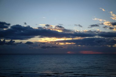 Karadeniz 'de gün batımı.