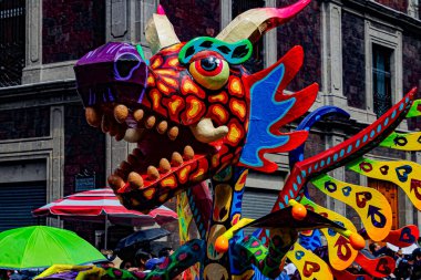 Tarihi Alebrije Nilo, İvan Michel Contreras Luquin 'den Tarih Merkezi' ndeki Alebrijes geçit töreninde