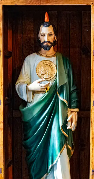 Havari Jude 'un dini heykeli, ya da Judas Thaddaeus, Jude Thaddaeus, Jude of James, ya da Lebbaeus.