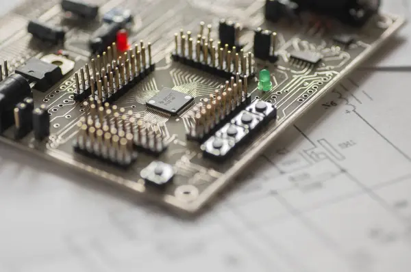 Yatılı beyaz arkaplan programlanıyor