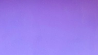 metin veya resim için kopyalama alanı olan mor gradyan soyut arkaplan.