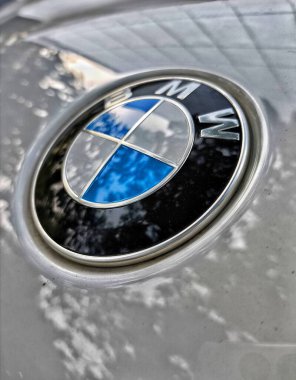 BMW araba logosu. Yaklaş..