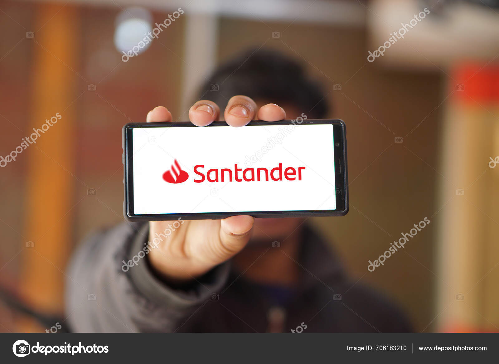 Santander Mobile Banking App Smartphone Screen Dhaka Bangladesh March