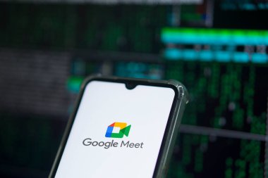 Dhaka, Bangladeş 31 Mayıs 2024: Google Meet uygulaması akıllı telefon ekranında. Google Meet, Google Meet tarafından geliştirilen bir video arama servisidir..