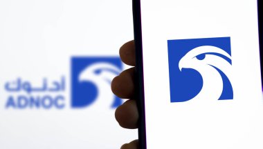 Dhaka, Bangladeş 03 Haziran 2024: Abu Dabi Ulusal Petrol Şirketi (ADNOC) akıllı telefondan.